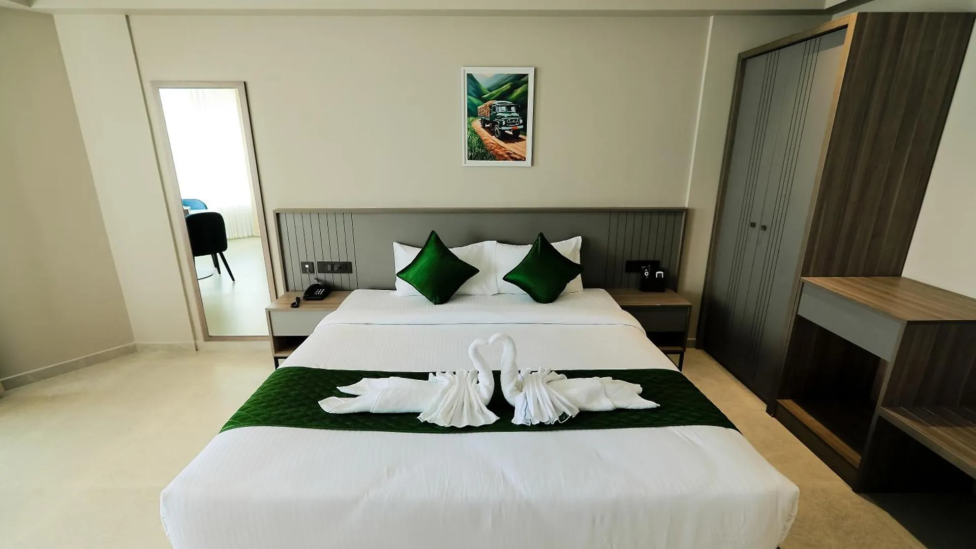 ***  Mount Land Hotel Sultan Bathery India