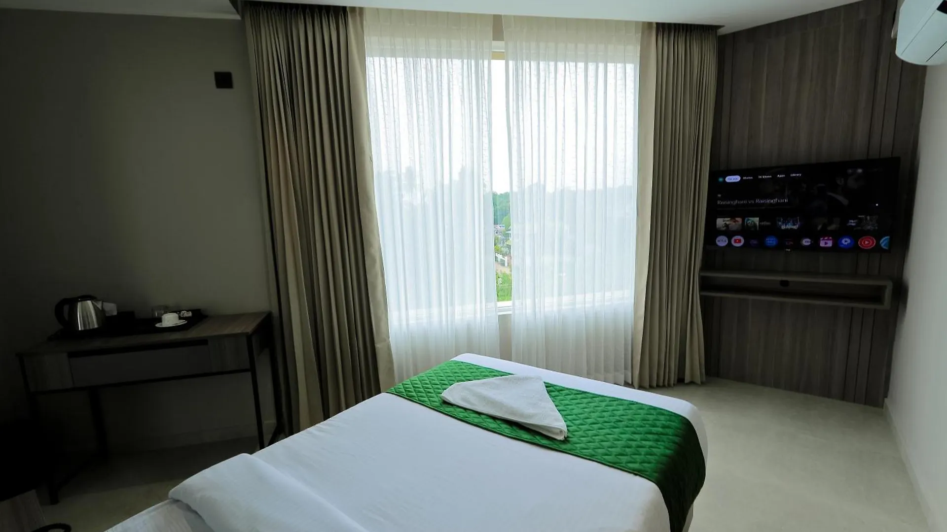 Mount Land Hotel Sultan Bathery